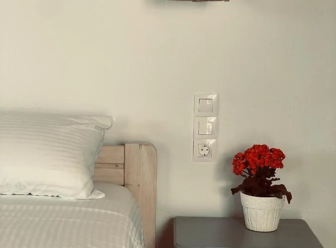 Alesta Apartamento *